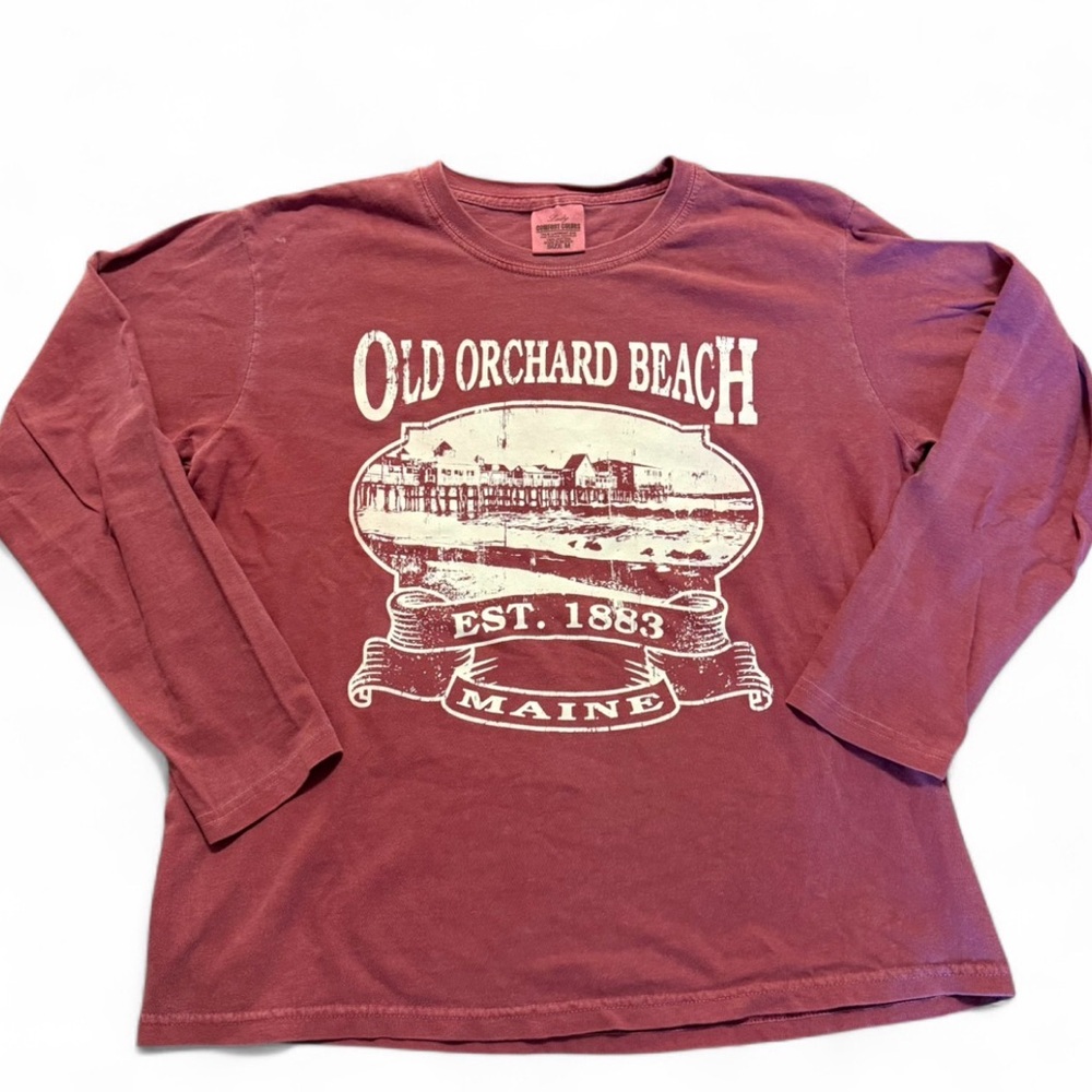 Burgundy long sleeve Old Orchard Beach Maine shirt Size Medium